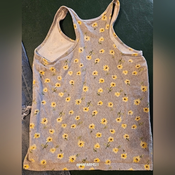 Levi and Old Navy Girls Outfit - Picture 4 of 12